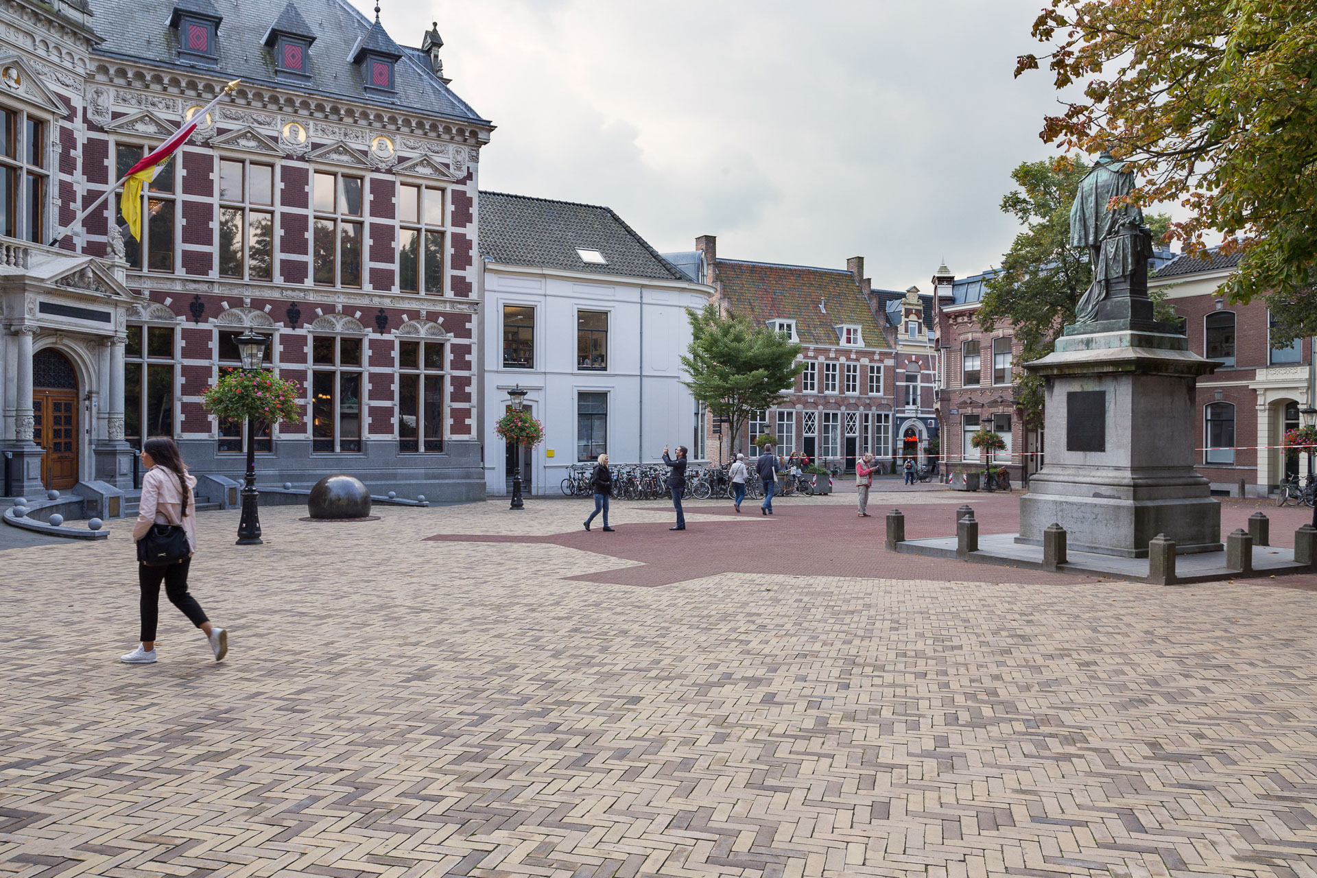 DECIMA DF MIX VANILLE GEEl EN GRIJS-GEEL DOMPLEIN UTRECHT NL (4)