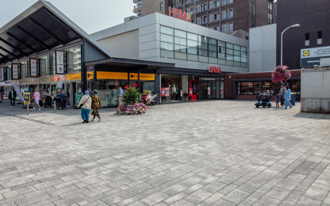 Tot wel 7 graden koeler met waterpasserende steen
